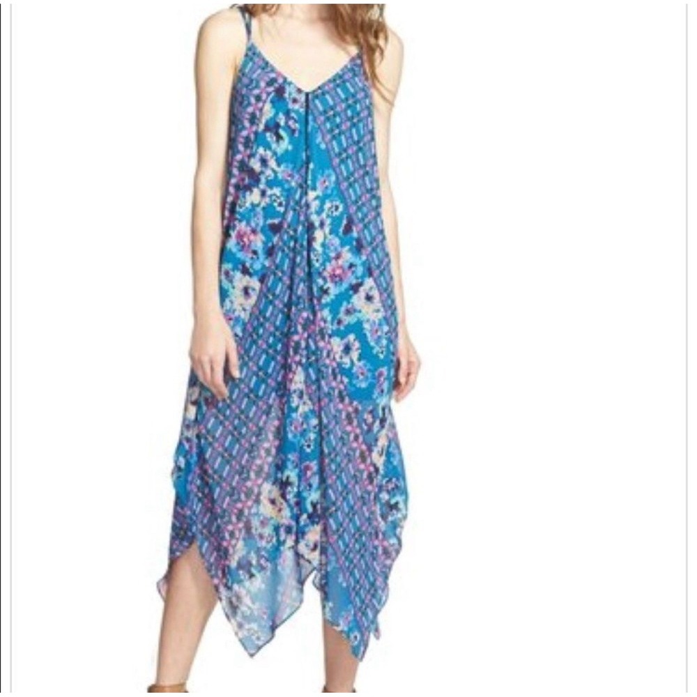 ASTR Blue Floral Patchwork Handkerchief Hem‎ Midi Dress XS Boho Festival V Neck